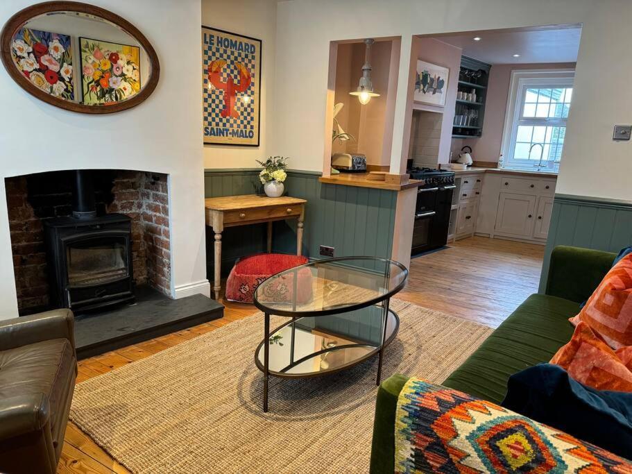 Spring Crescent Cottage In Rye Buitenkant foto